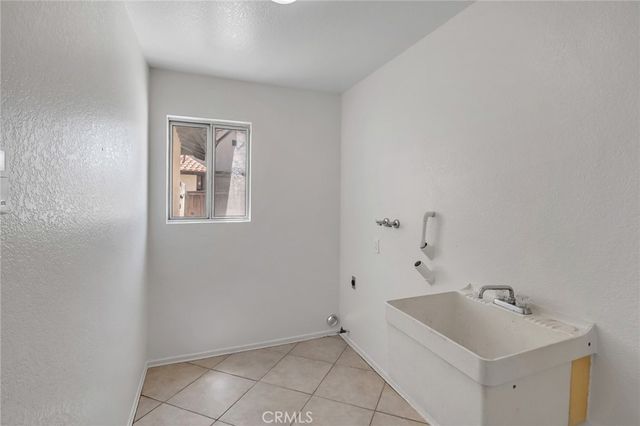 12532 Ironstone, Victorville, CA 92392