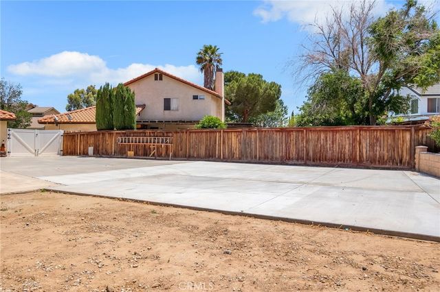 12532 Ironstone, Victorville, CA 92392