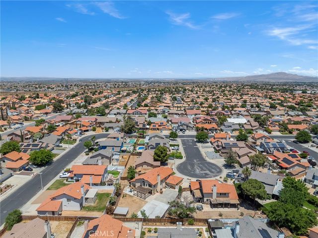12532 Ironstone, Victorville, CA 92392