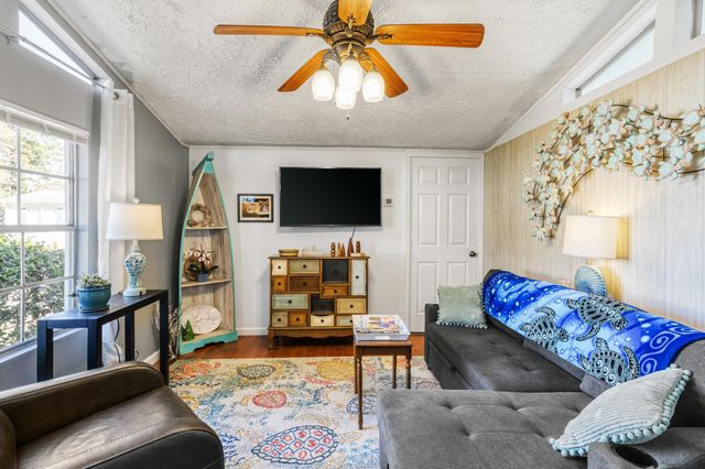 154 Offshore Dr., Murrells Inlet, SC 29576