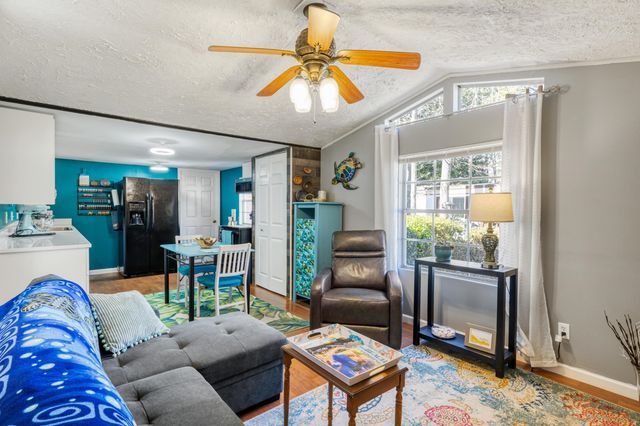 154 Offshore Dr., Murrells Inlet, SC 29576