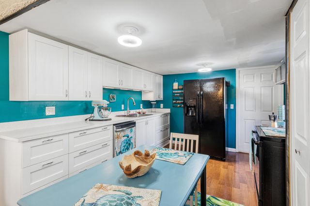 154 Offshore Dr., Murrells Inlet, SC 29576