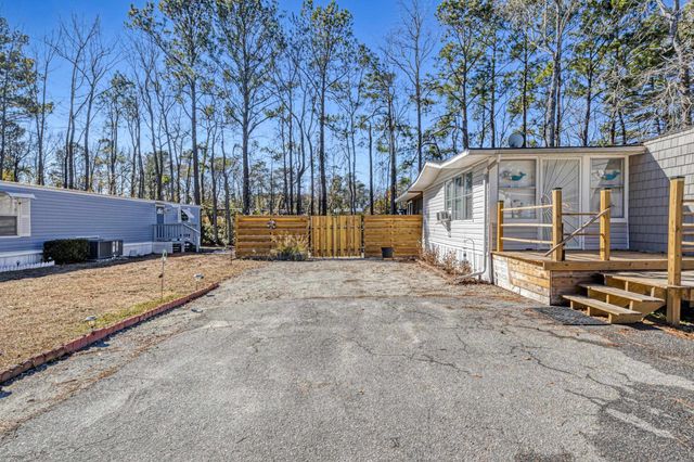 154 Offshore Dr., Murrells Inlet, SC 29576