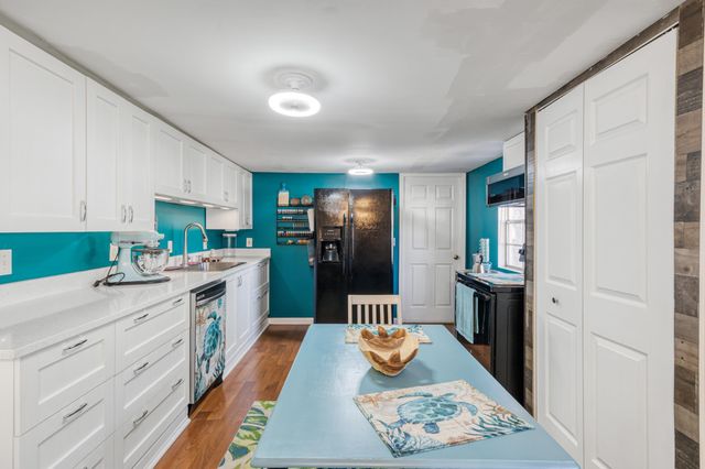 154 Offshore Dr., Murrells Inlet, SC 29576