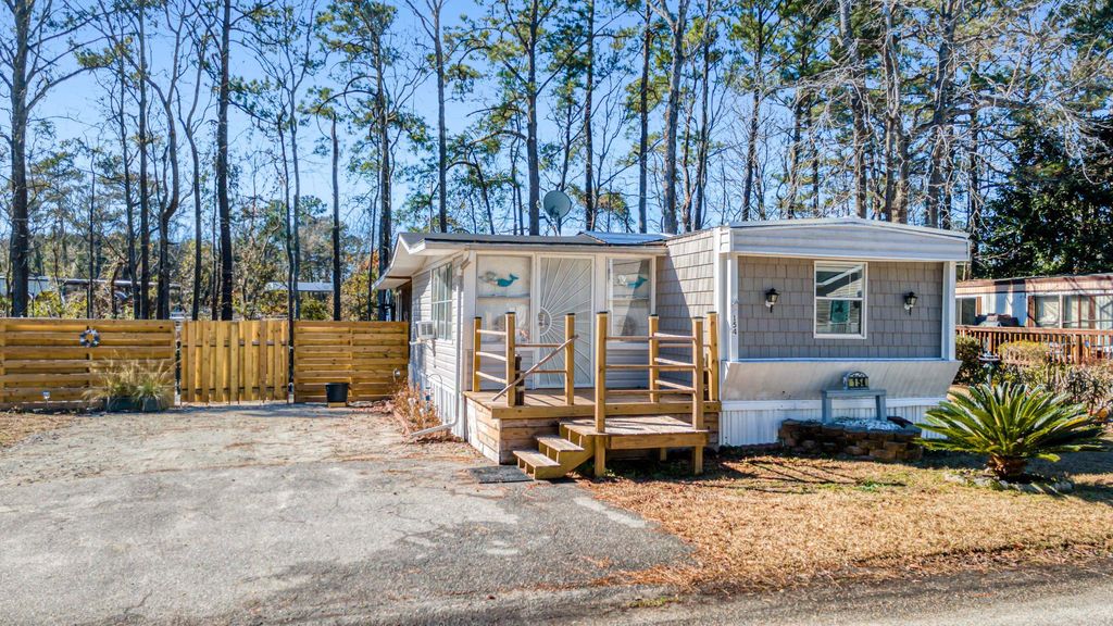 154 Offshore Dr., Murrells Inlet, SC 29576