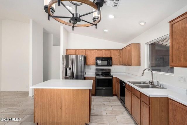 2014 N 84 Lane, Phoenix, AZ 85037