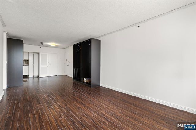 45 River Drive 415, Jersey City, NJ 07310