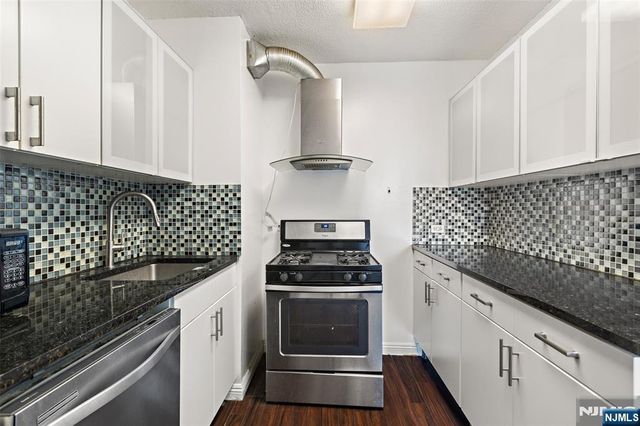 45 River Drive 415, Jersey City, NJ 07310