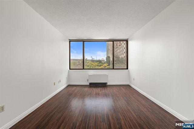 45 River Drive 415, Jersey City, NJ 07310
