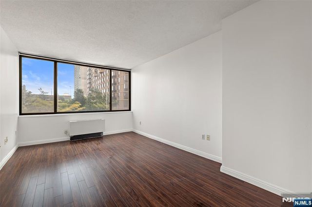 45 River Drive 415, Jersey City, NJ 07310