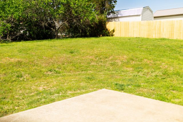 524 Barney Ln, Clarksville, TN 37042