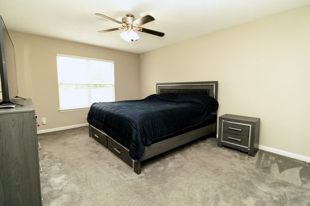 524 Barney Ln, Clarksville, TN 37042