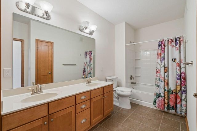 1244 County Road D E 205, Maplewood, MN 55109