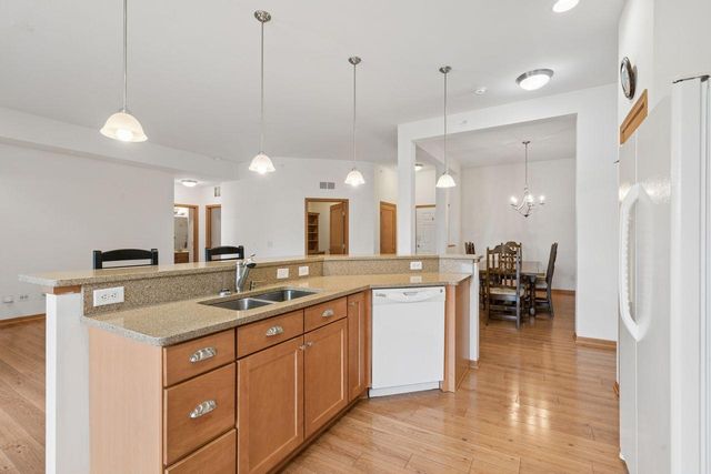 1244 County Road D E 205, Maplewood, MN 55109