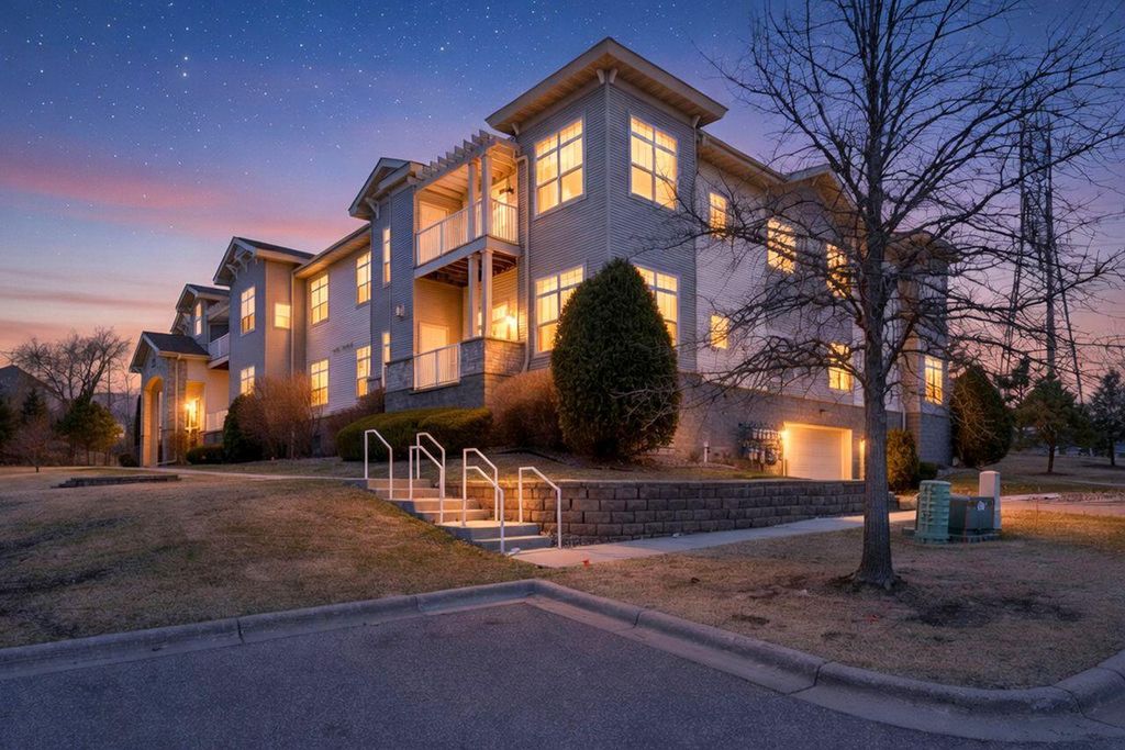 1244 County Road D E 205, Maplewood, MN 55109