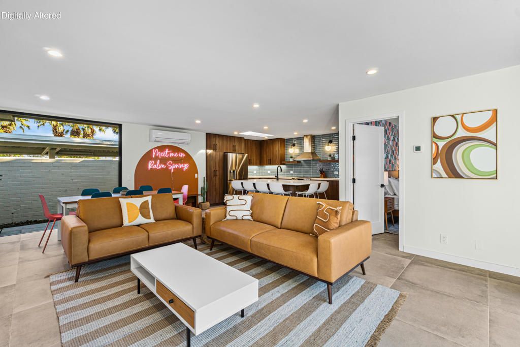 Image 9 of property listing at 130 W Racquet Club Road 308, Palm Springs, CA 92262