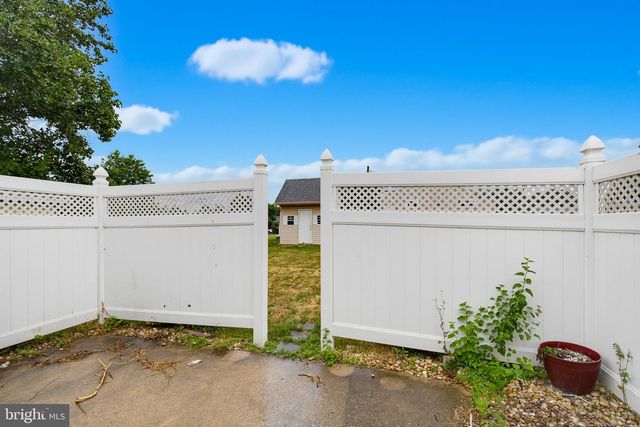 521 N 9TH AVE, Lebanon, PA 17046