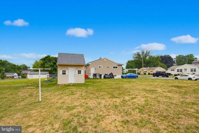 521 N 9TH AVE, Lebanon, PA 17046