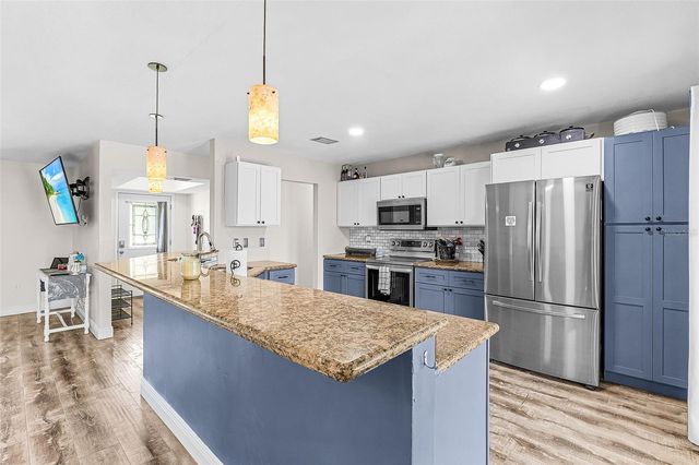 3242 CARDIFF ST, Punta Gorda, FL 33983