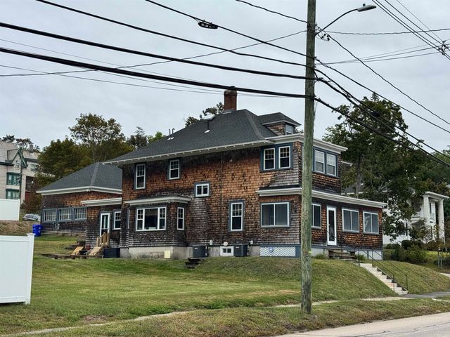 552 Hanover Street, Manchester, NH 03104