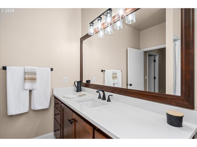 3387 WINCHESTER Way, Eugene, OR 97401