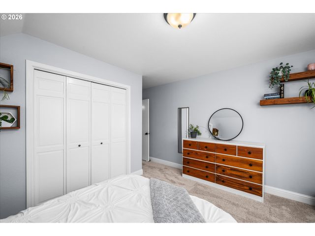 3387 WINCHESTER Way, Eugene, OR 97401