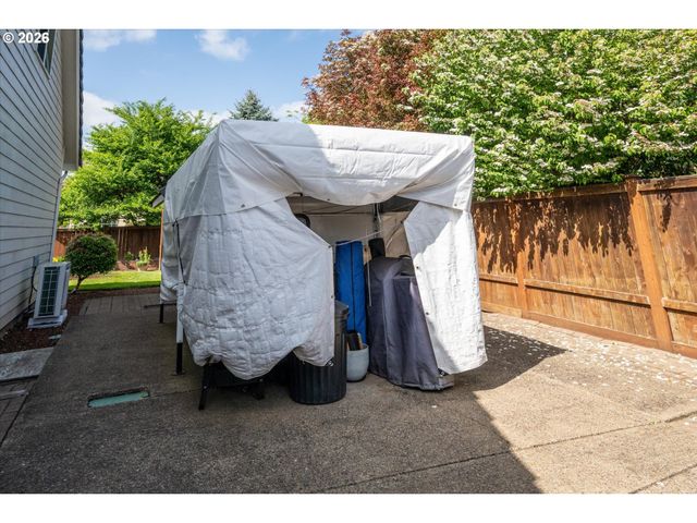 3387 WINCHESTER Way, Eugene, OR 97401