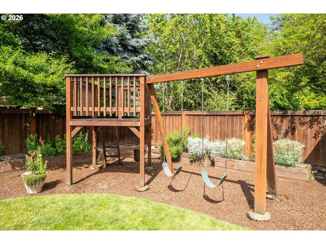 3387 WINCHESTER Way, Eugene, OR 97401
