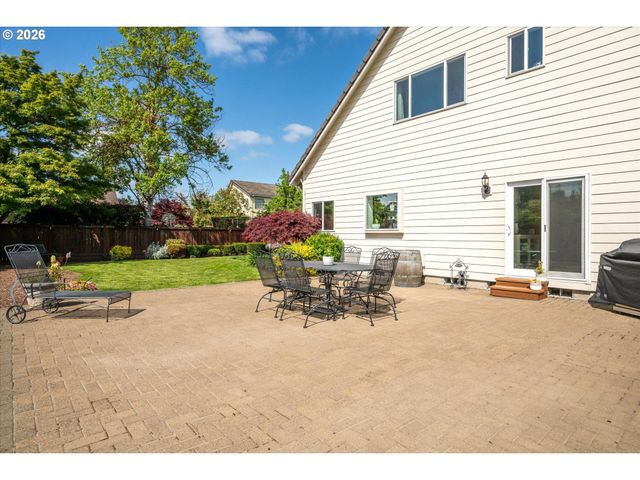 3387 WINCHESTER Way, Eugene, OR 97401