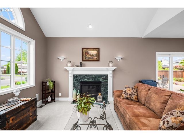 3387 WINCHESTER Way, Eugene, OR 97401