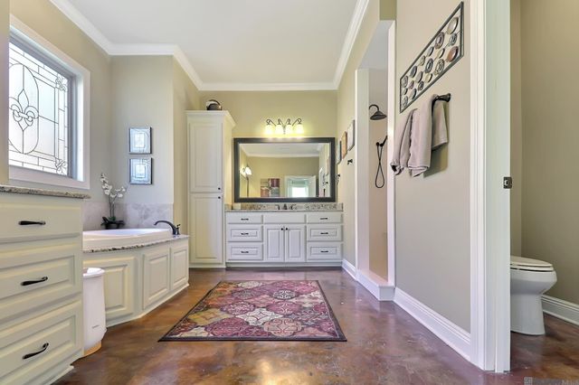 15719 Parkside Ct, Baton Rouge, LA 70817