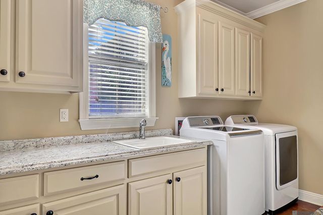 15719 Parkside Ct, Baton Rouge, LA 70817