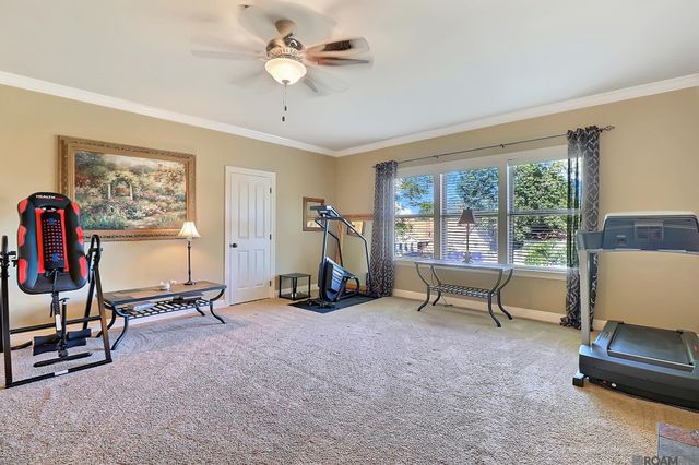 15719 Parkside Ct, Baton Rouge, LA 70817