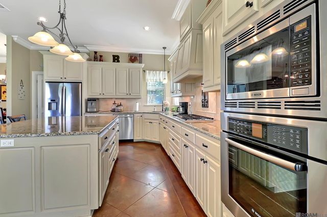 15719 Parkside Ct, Baton Rouge, LA 70817