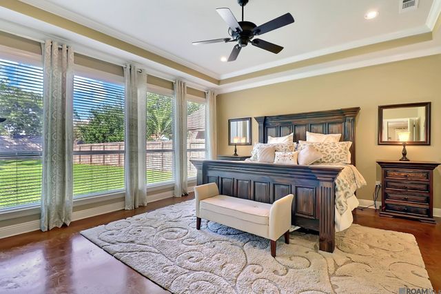 15719 Parkside Ct, Baton Rouge, LA 70817