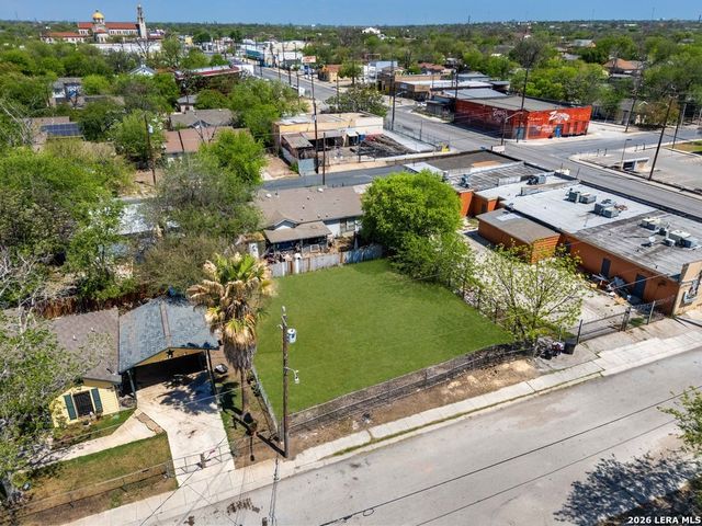 309 Albert, San Antonio, TX 78207