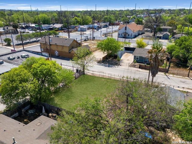 309 Albert, San Antonio, TX 78207