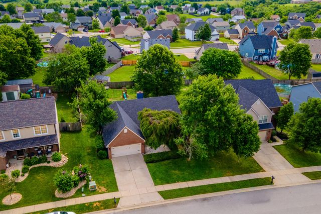 309 Ravenwood Place, Richmond, KY 40475