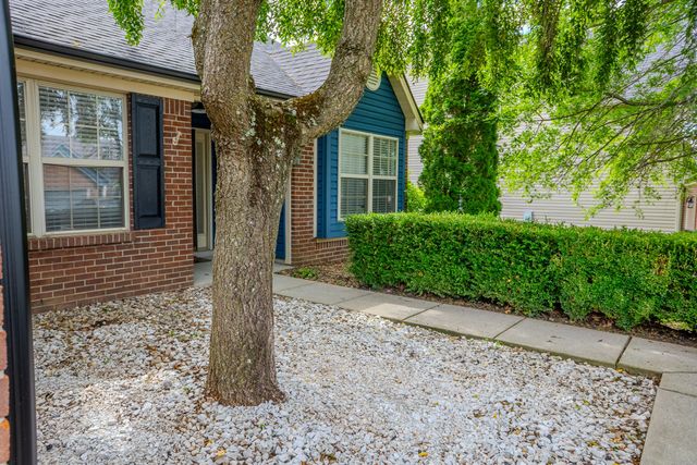 309 Ravenwood Place, Richmond, KY 40475