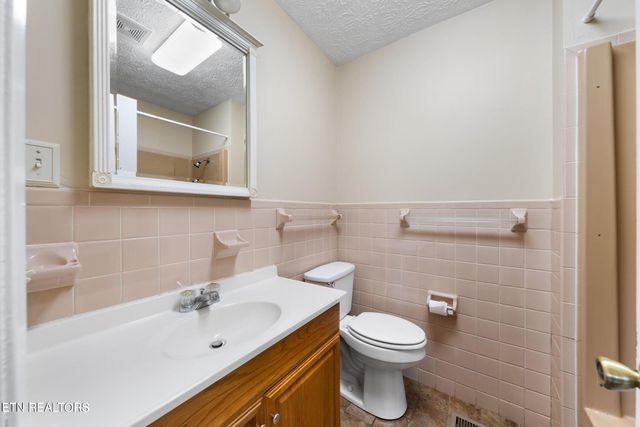 320 Redbird Circle, Cumberland Gap, TN 37724