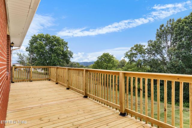 320 Redbird Circle, Cumberland Gap, TN 37724