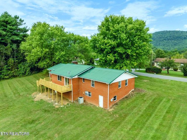 320 Redbird Circle, Cumberland Gap, TN 37724