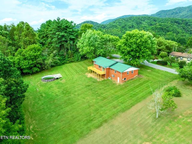 320 Redbird Circle, Cumberland Gap, TN 37724