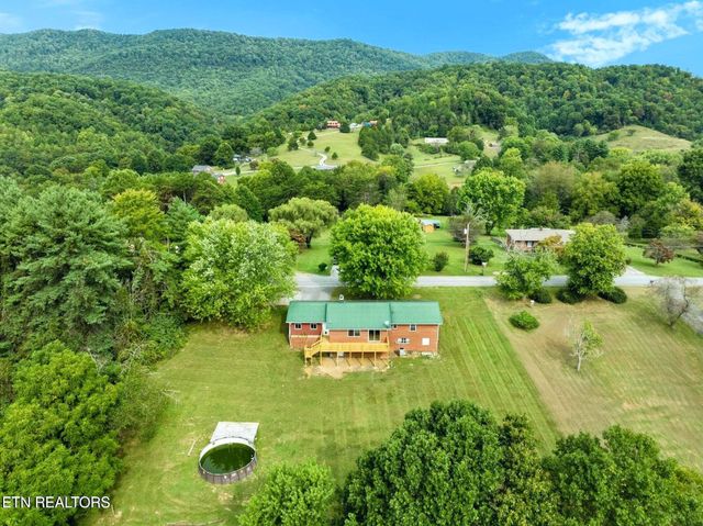 320 Redbird Circle, Cumberland Gap, TN 37724