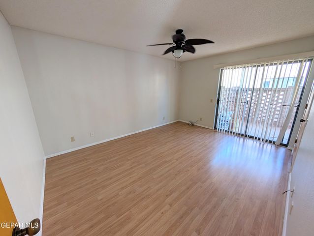 7465 Stoney HIll Drive 9D, El Paso, TX 79904