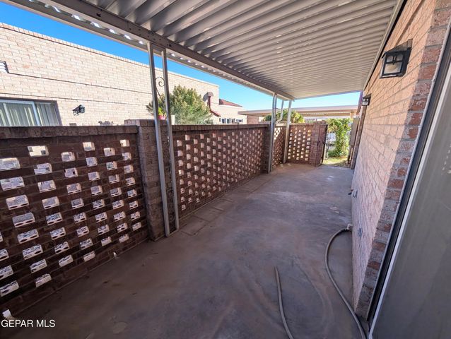 7465 Stoney HIll Drive 9D, El Paso, TX 79904