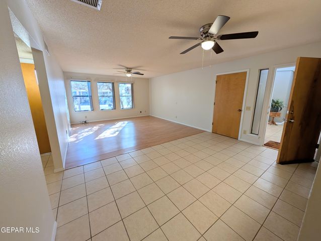 7465 Stoney HIll Drive 9D, El Paso, TX 79904