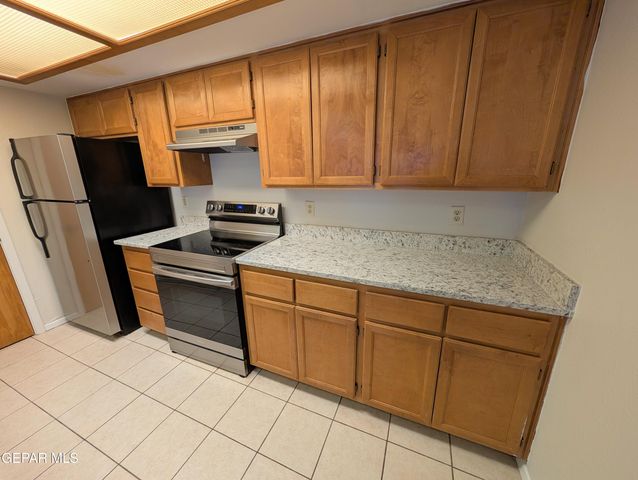 7465 Stoney HIll Drive 9D, El Paso, TX 79904