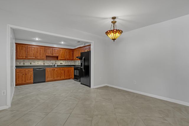 8184 Ambach Way, Hypoluxo, FL 33462
