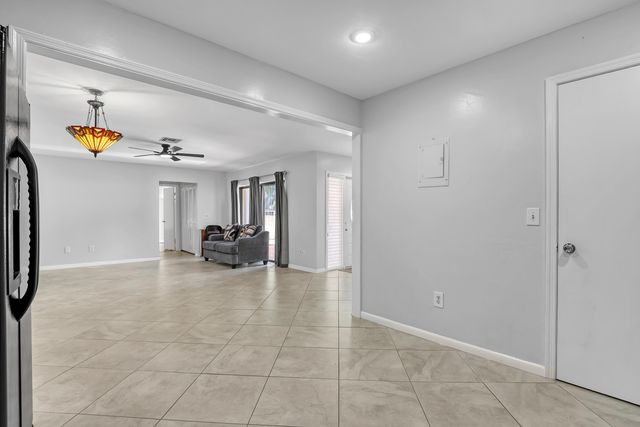 8184 Ambach Way, Hypoluxo, FL 33462